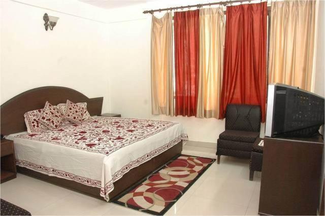 Hotel Surya Kiran Mussoorie Camera foto