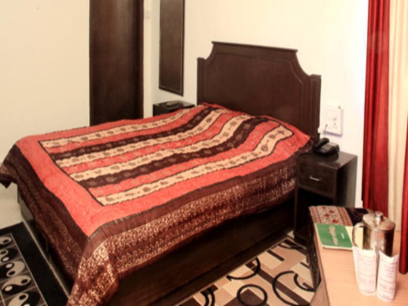 Hotel Surya Kiran Mussoorie Esterno foto